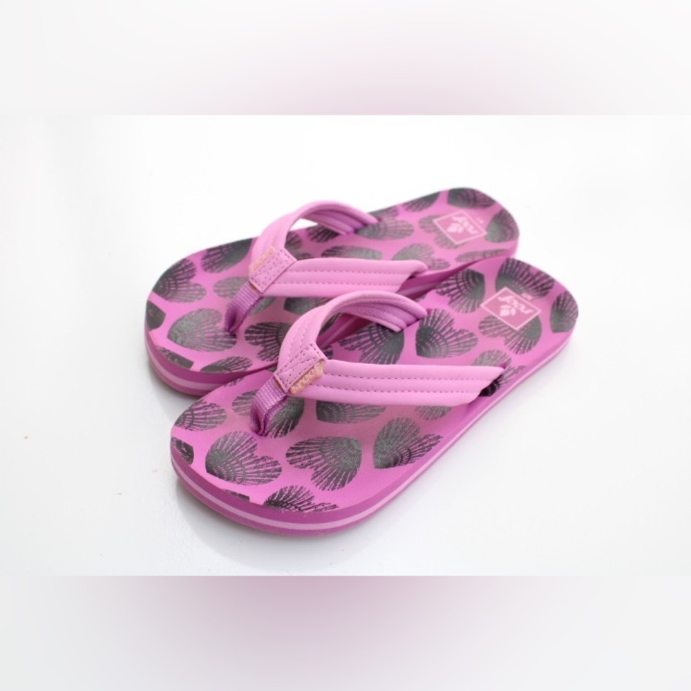 Reef Ahi sandals